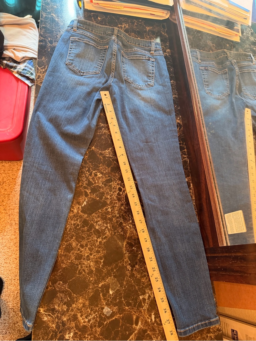 Tommy Hilfiger Women’s Slim Straight Stretch Jeans Blue Medium Wash Size 3/15 - Picture 8 of 8